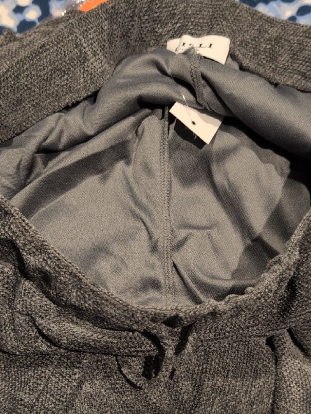 Gilli Women's Textured Lounge Set - Picture 9 of 9